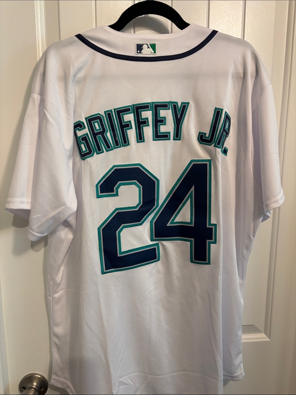 Seattle Mariners Griffey Jr. White Jersey - Picture 5 of 5